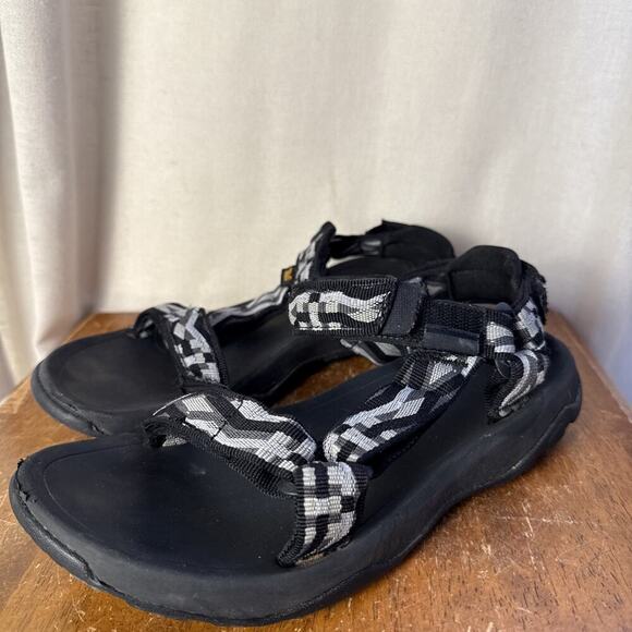Teva Hurricane Sandals Women US 6 Geometric Black Universal Adjustable Strap - Picture 11 of 11